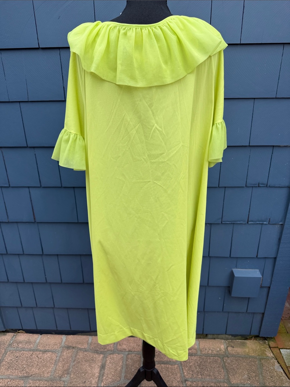 Vintage Le Voy’s Bright Lime Ruffle-Trim Women's robe one button L - Picture 6 of 10